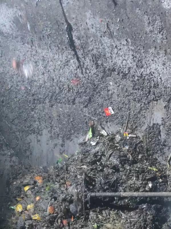 红谷滩污水池清理